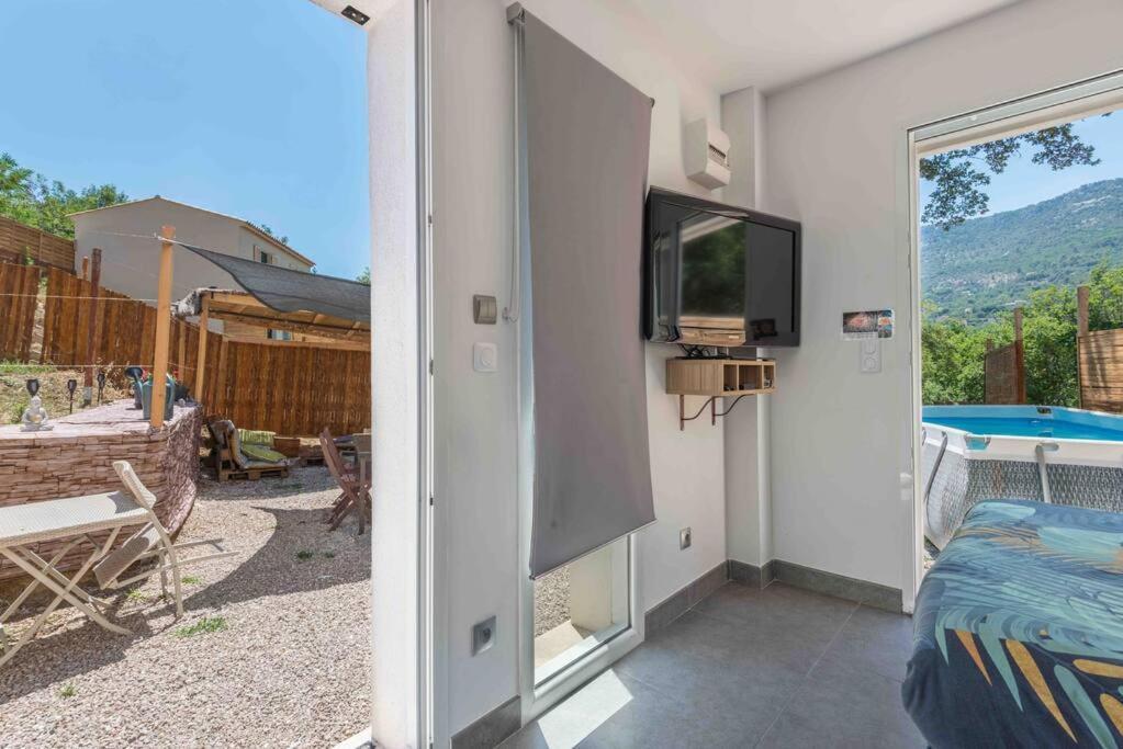 Aux Studio Sous Les Oliviers Netflix Et Disney Plus Contes  Exteriér fotografie